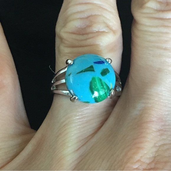 Blue and Green Stone Fashion Ring - Picture 3 of 6